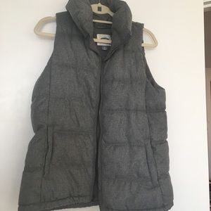 Old navy puffer vest, size large
